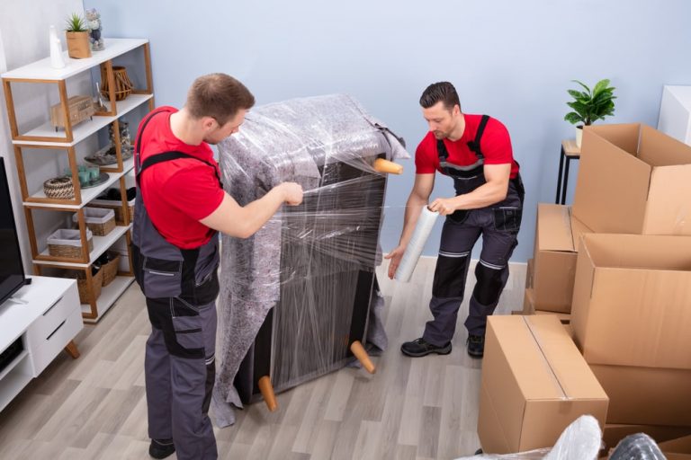 Advantages of hiring movers